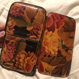 Patricia Nash 100% Leather Wallet